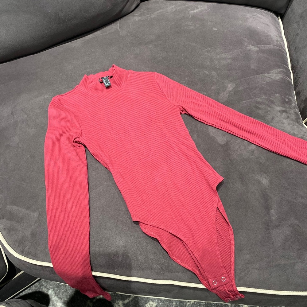 Forever 21 bodysuit/ never worn✨